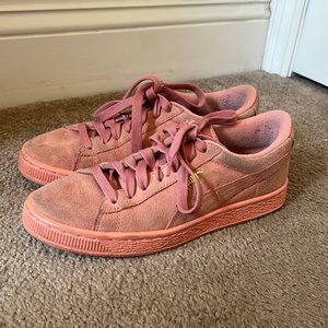 Peach Colored Puma Suedes